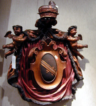 Lot image - Italian Rococo Style Painted Wood Crest