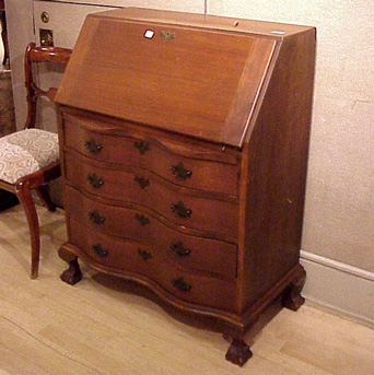 Lot image - Georgian style Mahogany Slant-Front Desk