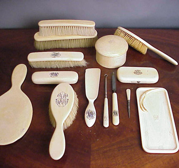 Lot image - Ivory Handled Partial Vanity Set