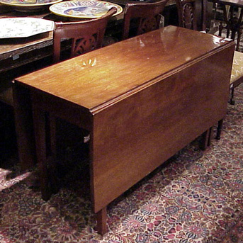 Lot image - Federal Style Drop-Leaf Table