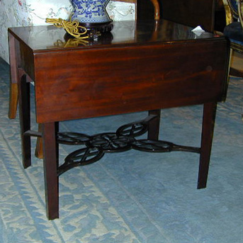 Lot image - Georgian Style Mahogany Pembroke Table