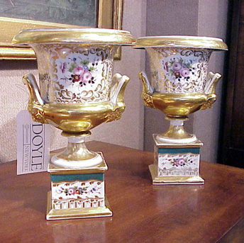 Lot image - Pair of Paris Porcelain Two-Handled Urns