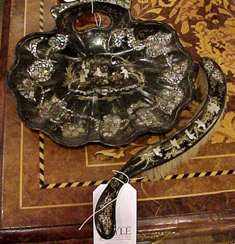 Lot image - Victorian Papier Mache Dust Pan and Brush