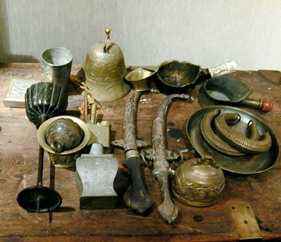 Lot image - Miscellaneous Group of Brass, Bronze and Pewter Articles