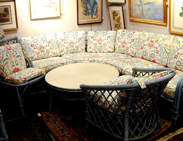 Lot image - Set of Faux Bamboo Painted Garden Furniture