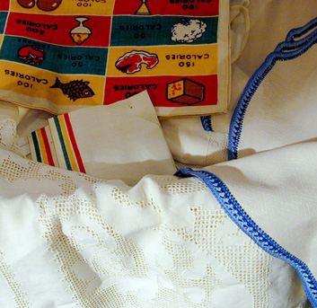 Lot image - Group of Linens and Fabrics