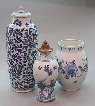 Lot image - Three Chinese Blue and White Porcelain Vases