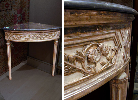 Lot image - Pair of Italian Neoclassical Silvered and Painted Corner Consoles