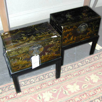 Lot image - Pair of Chinese Lac Burgautee Black Lacquer Small Chests