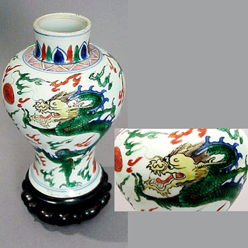 Lot image - Chinese Doucai Transitional Meiping