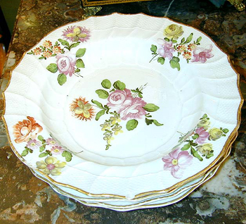 Lot image - Assembled Set of Seven Vienna Porcelain Plates