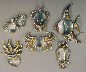 Lot image - Group of Six Jelly Belly Pins