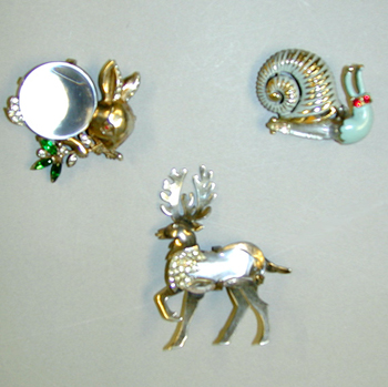 Lot image - Group of Three Jelly Belly Pins