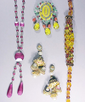 Lot image - Group of Jewelry