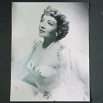 Lot image - COLBERT, CLAUDETTE; 45 still photographs