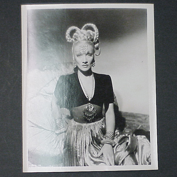 Lot image - DIETRICH, MARLENE; Approximately 650 photographic stills