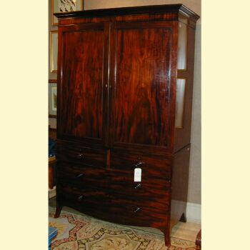 Lot image - George III Mahogany Linen Press