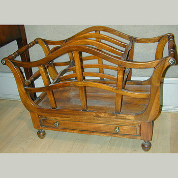 Lot image - George III Mahogany Canterbury