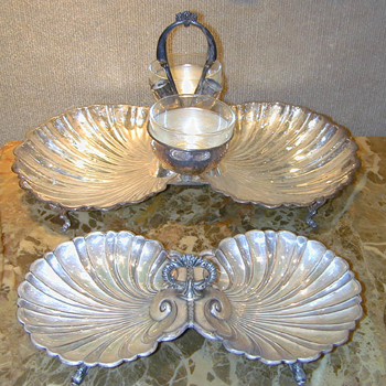 Lot image - Miscellaneous Group of Silver Plated Shell-Form Dishes