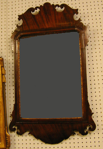 Lot image - George III Mahogany Mirror