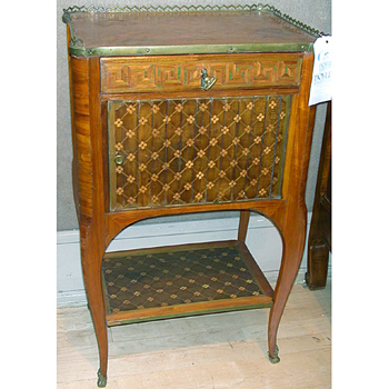 Lot image - Louis XV/XVI Tulipwood Parquetry Table a Ecrire