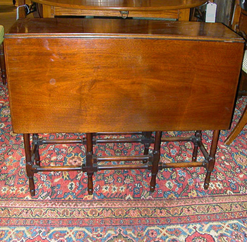 Lot image - George III Mahogany Spider-Leg Table