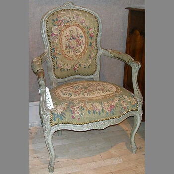 Lot image - Pair of Louis XV Cream Painted Fauteuils