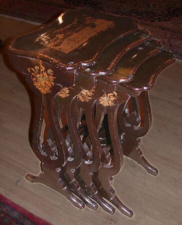 Lot image - Nest of Four Chinese Export Gilt Decorated Black Lacquered Side Tables
