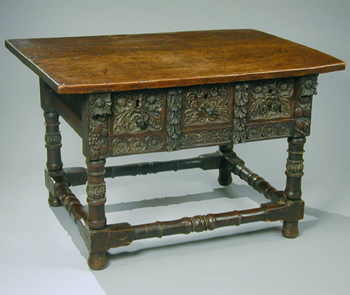 Lot image - Spanish Baroque Walnut Table