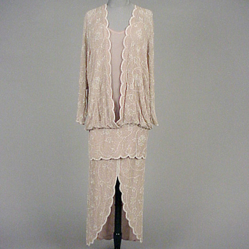 Lot image - Beaded Chiffon Blouson Chemise Dress