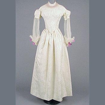 Lot image - Ivory Figured Silk Two-Piece Gown