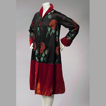 Lot image - Schiaparelli Rose Brocade Evening Coat