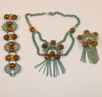 Lot image - Schiaparelli Brown Stone Suite