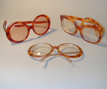 Lot image - Three Pairs of Tortoise Shell Frame Glasses