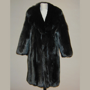 Lot image - Alixandre Black Fox Coat