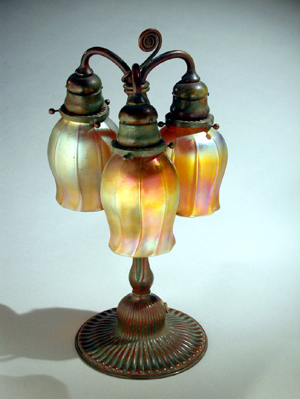 Lot image - Tiffany Studios Bronze and Favrile Glass Lamp