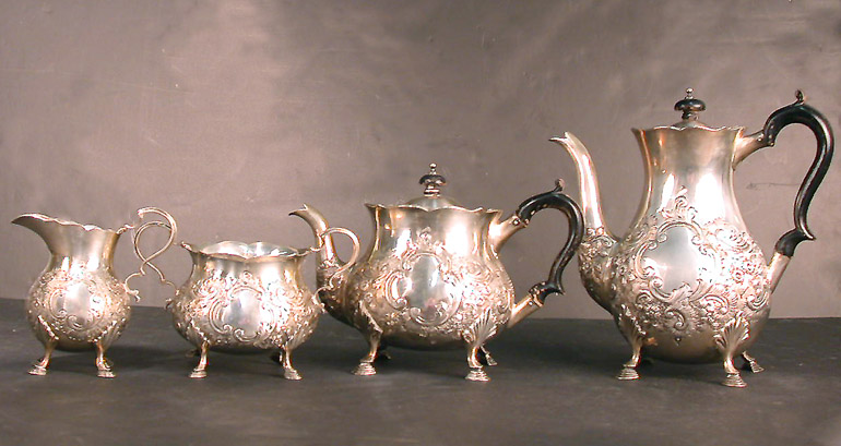 Lot image - English Silver Tea and Coffee Service