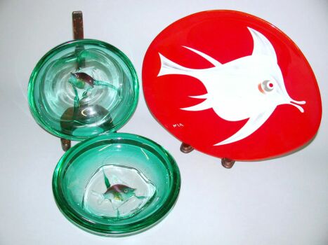 Lot image - Pair of Italian Glass Bowls