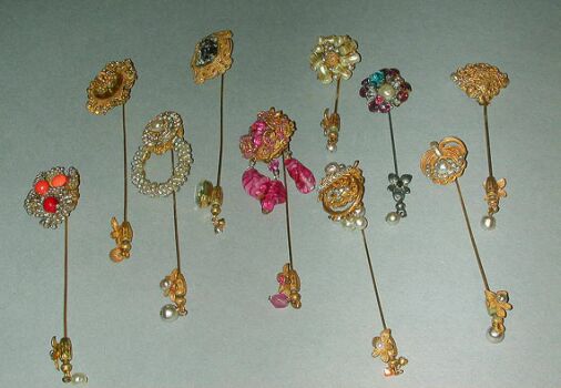 Lot image - Group of Miriam Haskell Stickpins 1940s/50s