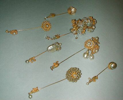 Lot image - Group of Miriam Haskell Stickpins 1940s/50s