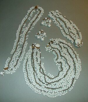 Lot image - Miriam Haskell White Bead Suite