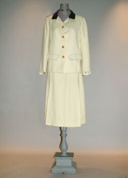 Lot image - Eisa White Wool Suit