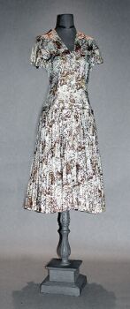 Lot image - Early Adele Simpson Summer Dress