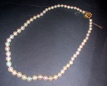 Lot image - Cultured Pearl Necklace