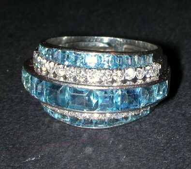 Lot image - Aquamarine and Diamond Wedding Band