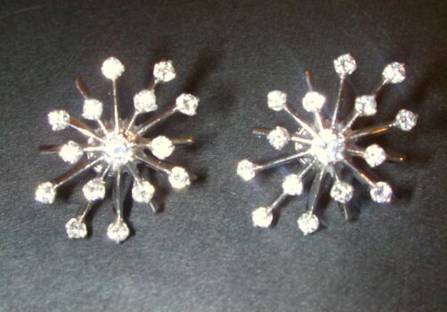 Lot image - Pair of Diamond Snowflake Earrings