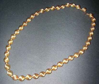Lot image - Gold Bead Necklace