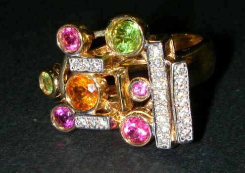 Lot image - Multicolored Stone Ring  14 kt. yellow gold, the geometric design ring set with assorted peridot, citrine and pink tourmali...