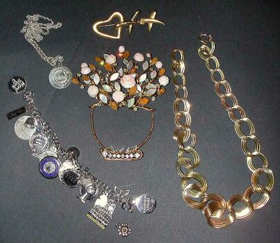 Lot image - Group of Assorted Costume Jewelry