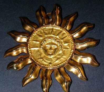 Lot image - Gold Sunburst Pin/ Pendant